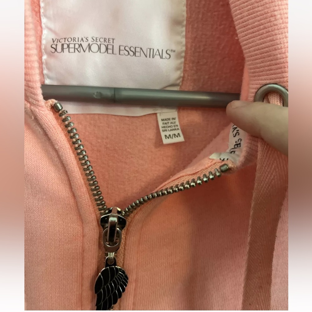Victoria’s Secret Peach/Coral Glitter Rhinestone Hoodie Zip Up Sweater -… - Picture 8 of 8